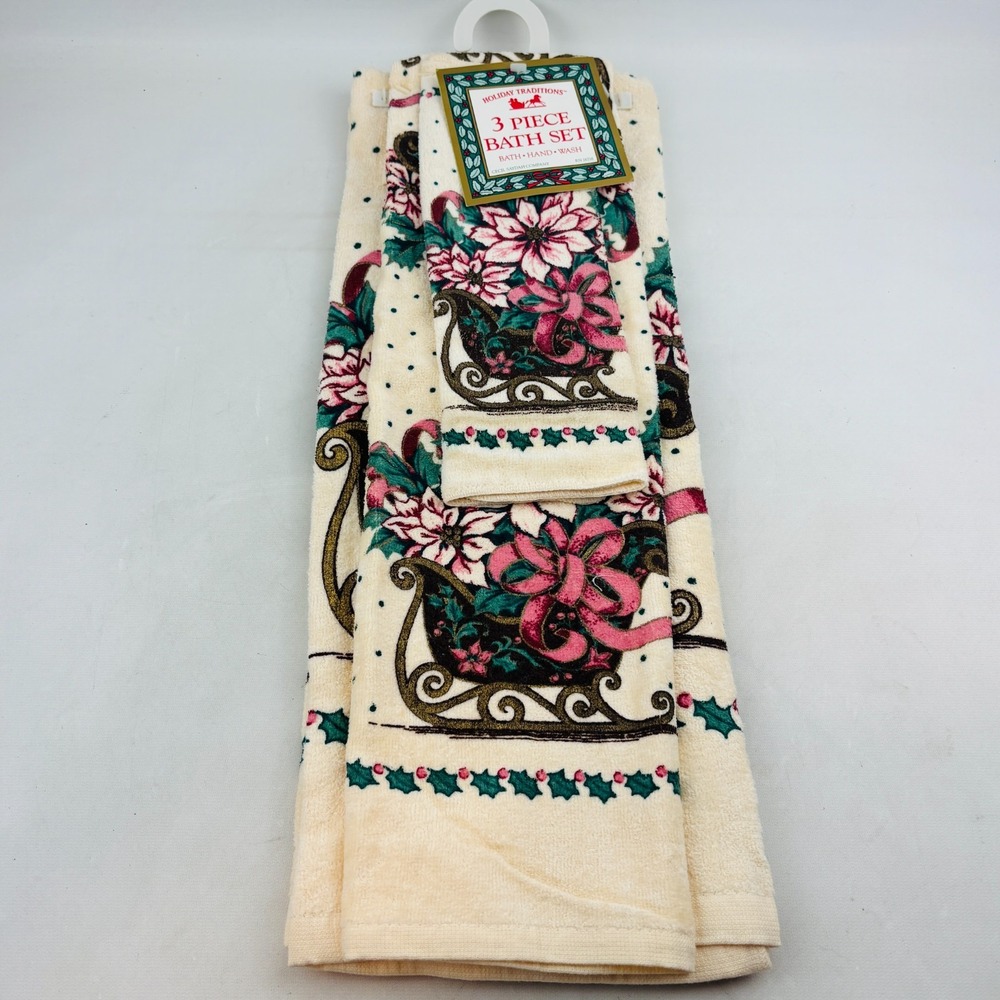 Vintage Cecil Saydah Holiday Traditions Poinsettia Sleigh 3 Piece Bath Towel Set